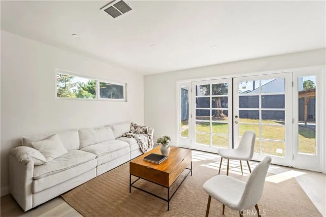 2942 S West View, Los Angeles, CA 90016