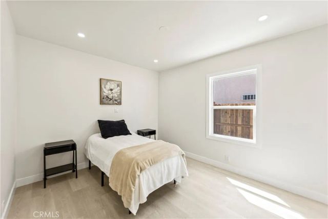 2942 S West View, Los Angeles, CA 90016