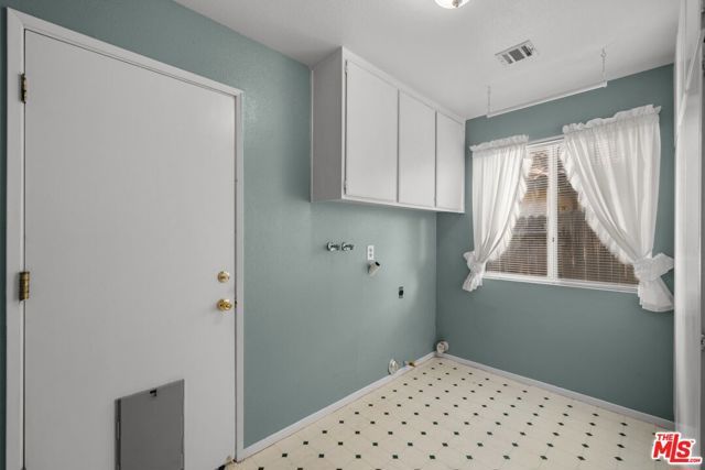 43033 22nd Street, Lancaster, CA 93536