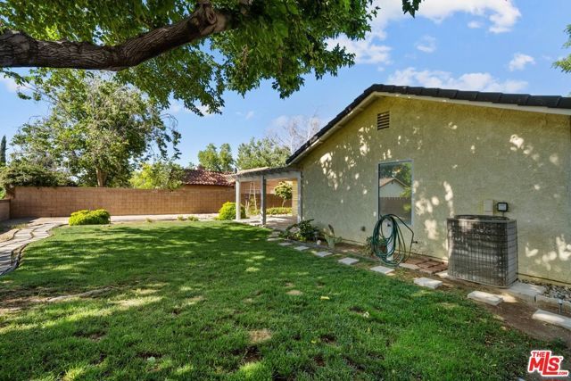 43033 22nd Street, Lancaster, CA 93536
