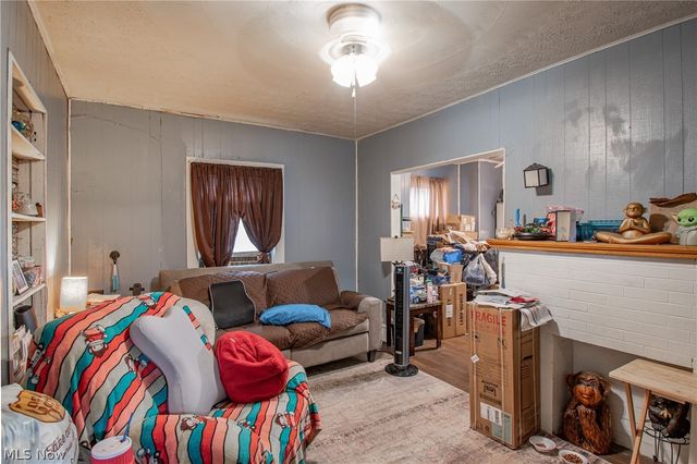 510 Homes Place NW, Canton, OH 44703