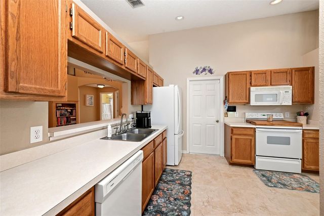 1928 OLIVIA CIRCLE, Apopka, FL 32703