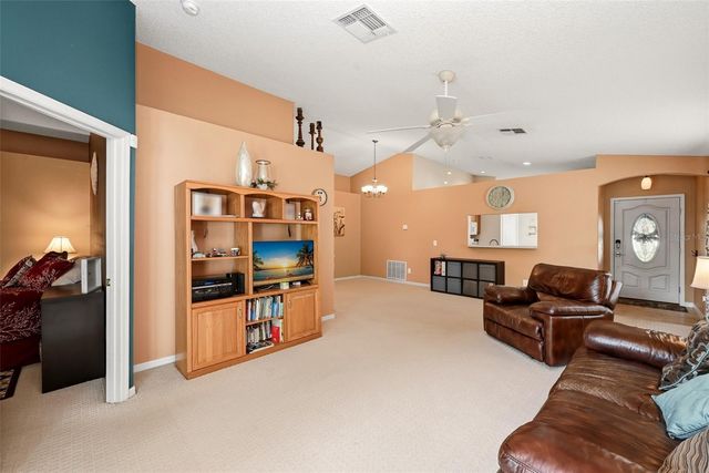 1928 OLIVIA CIRCLE, Apopka, FL 32703