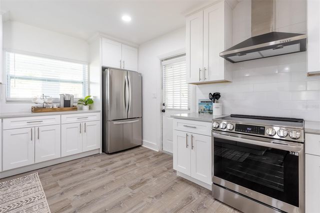 1712 S CLARK AVENUE, Tampa, FL 33629