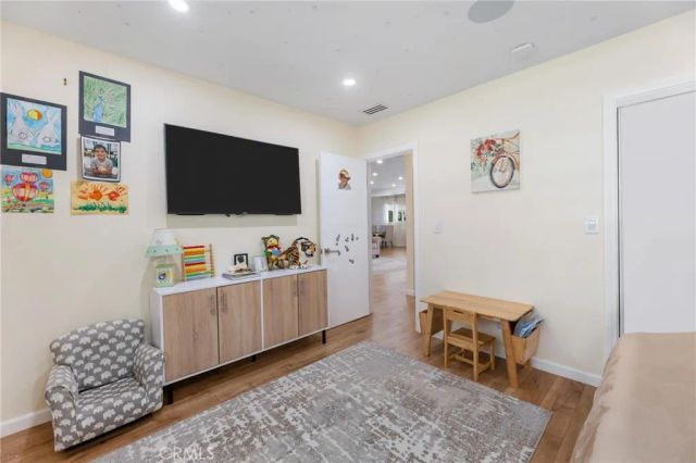 8416 Rhea Avenue, Northridge, CA 91324
