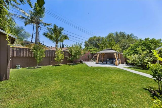 8416 Rhea Avenue, Northridge, CA 91324