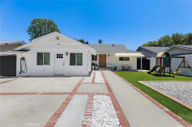 8416 Rhea Avenue, Northridge, CA 91324