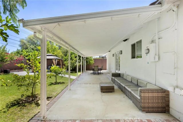 8416 Rhea Avenue, Northridge, CA 91324