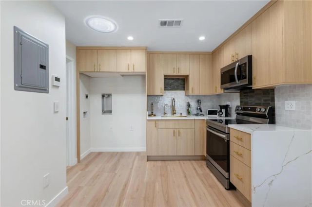8416 Rhea Avenue, Northridge, CA 91324