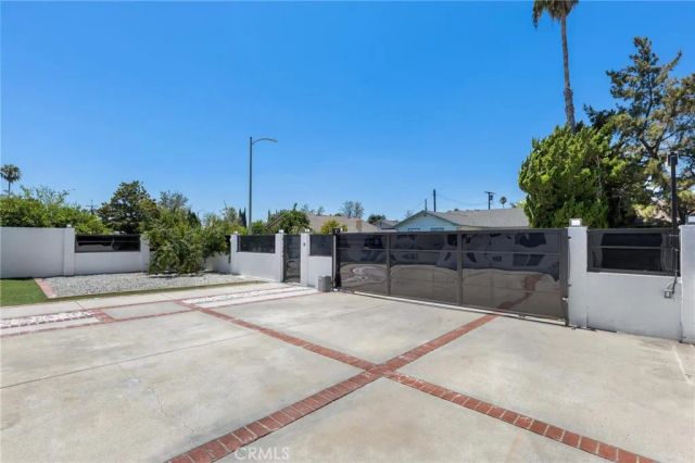 8416 Rhea Avenue, Northridge, CA 91324