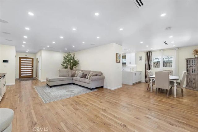 8416 Rhea Avenue, Northridge, CA 91324
