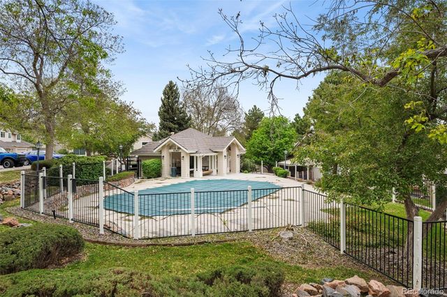 5239 W Iliff Drive 103, Lakewood, CO 80227