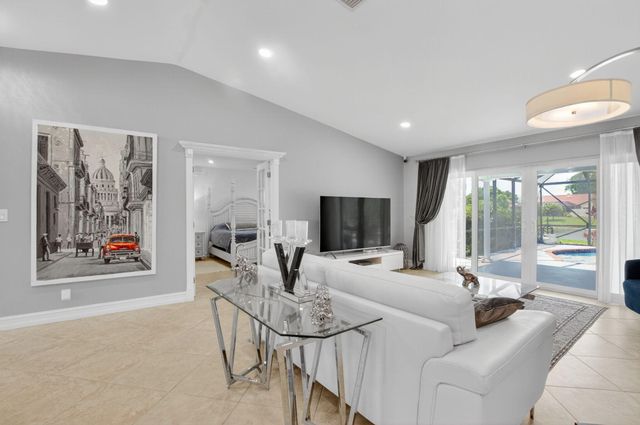 10305 Crosswind Road, Boca Raton, FL 33498