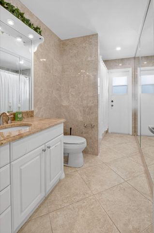 10305 Crosswind Road, Boca Raton, FL 33498