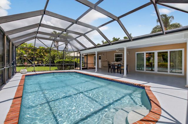 10305 Crosswind Road, Boca Raton, FL 33498