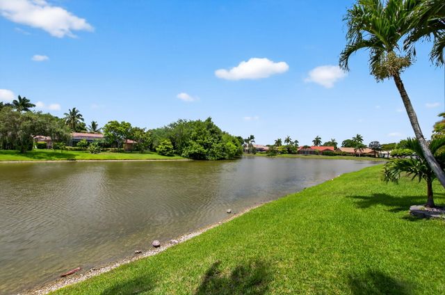 10305 Crosswind Road, Boca Raton, FL 33498