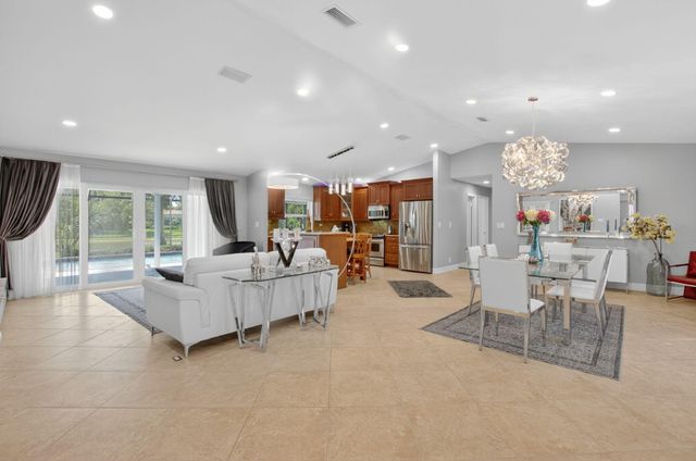 10305 Crosswind Road, Boca Raton, FL 33498