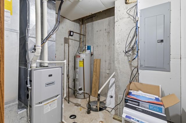 3418 Village Green Drive, Moorhead, MN 56560