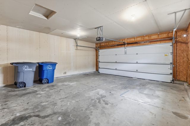 3418 Village Green Drive, Moorhead, MN 56560