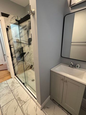 6231 N Francisco Avenue 2S, Chicago, IL 60659