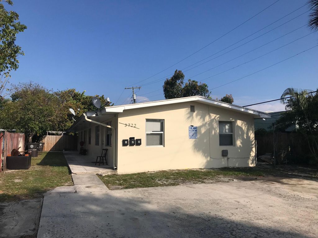 3722 Henry Avenue 3, West Palm Beach, FL 33405