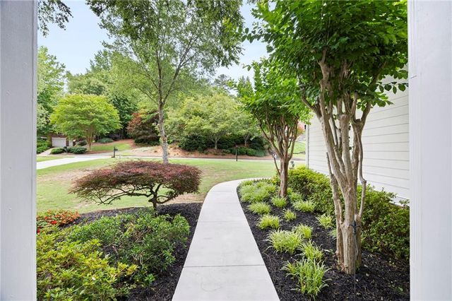 5258 Tallgrass NW Way, Kennesaw, GA 30152