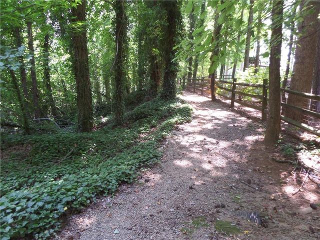 5258 Tallgrass NW Way, Kennesaw, GA 30152