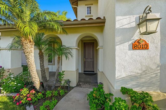 8010 Calle Pinon, Carlsbad, CA 92009
