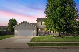 8432 Ivanhoe PLACE, Sturtevant, WI 53177