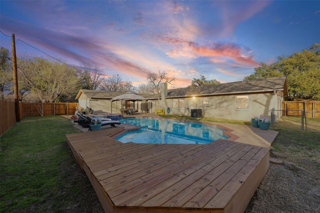 3009 Faye Drive, Richland Hills, TX 76118