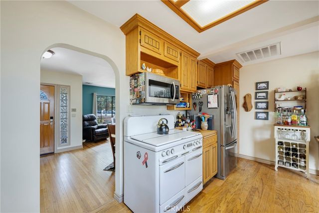 947 N Alamo Street, Anaheim, CA 92801
