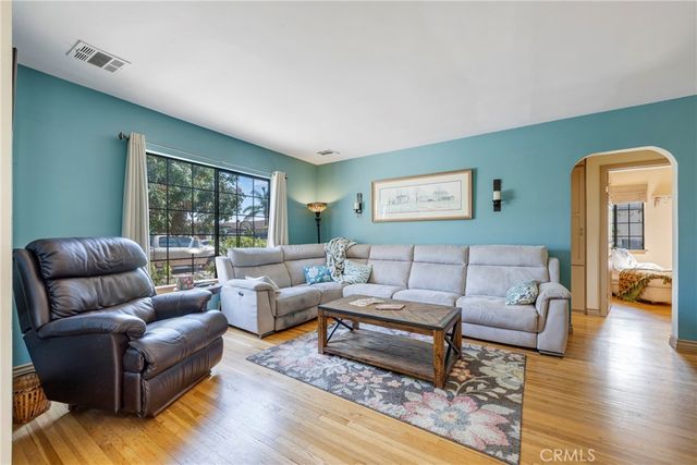 947 N Alamo Street, Anaheim, CA 92801