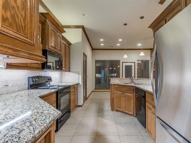 604 N Timber Road, Midwest City, OK 73130