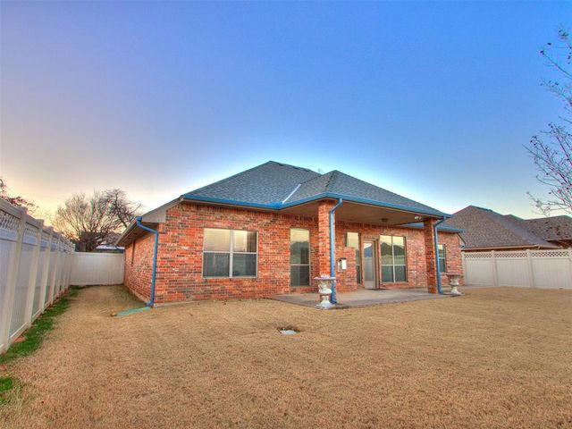 604 N Timber Road, Midwest City, OK 73130