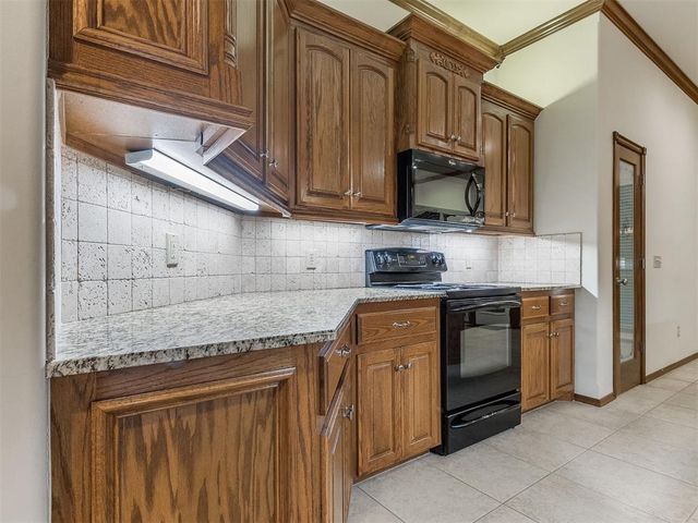 604 N Timber Road, Midwest City, OK 73130