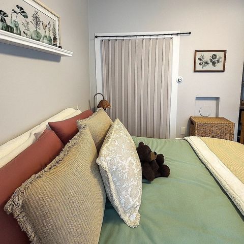 742 East 6th Street 1, Boston, MA 02127
