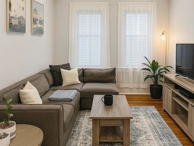 742 East 6th Street 1, Boston, MA 02127