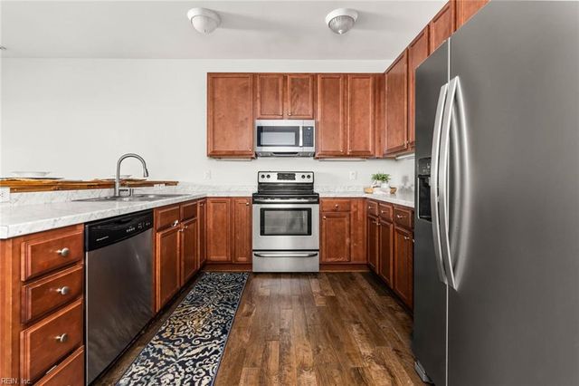 900 Southmoor Dr Unit 103, Virginia Beach, VA 23455