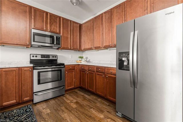 900 Southmoor Dr Unit 103, Virginia Beach, VA 23455