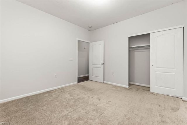 900 Southmoor Dr Unit 103, Virginia Beach, VA 23455
