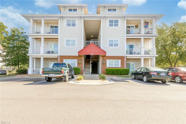 900 Southmoor Dr Unit 103, Virginia Beach, VA 23455