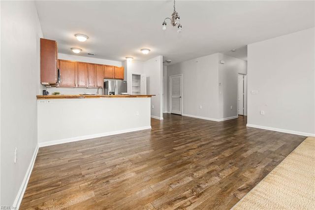 900 Southmoor Dr Unit 103, Virginia Beach, VA 23455