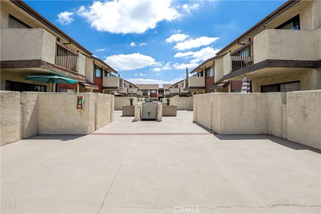 15000 Halldale Ave., 210, Gardena, CA 90247