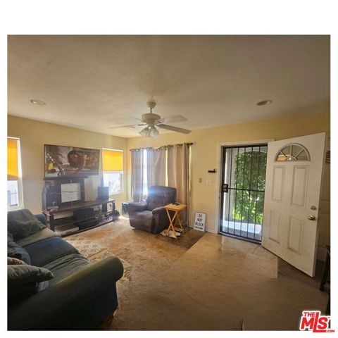 1738 W 66th Street, Los Angeles, CA 90047