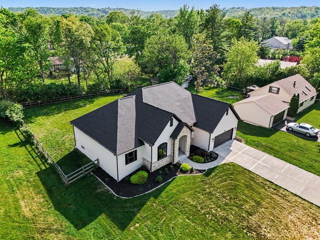 10125 Zumstein Drive, Symmes Twp, OH 45111