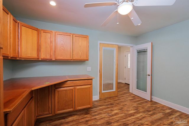 1908 Joshua Dr, Cantonment, FL 32533