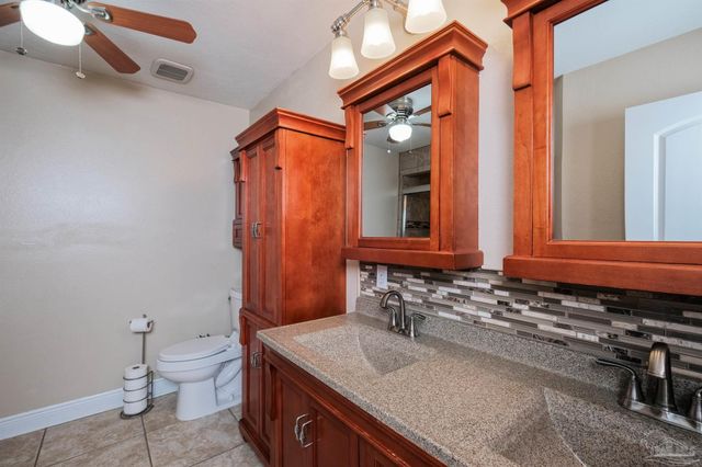 1908 Joshua Dr, Cantonment, FL 32533