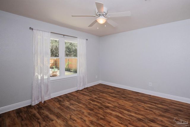 1908 Joshua Dr, Cantonment, FL 32533