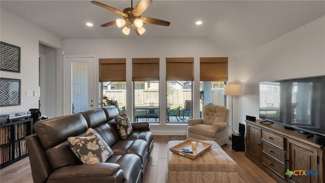 1816 Field Brook, Seguin, TX 78155