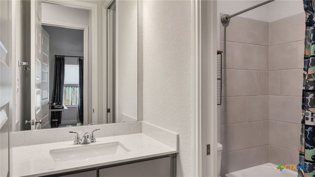 1816 Field Brook, Seguin, TX 78155